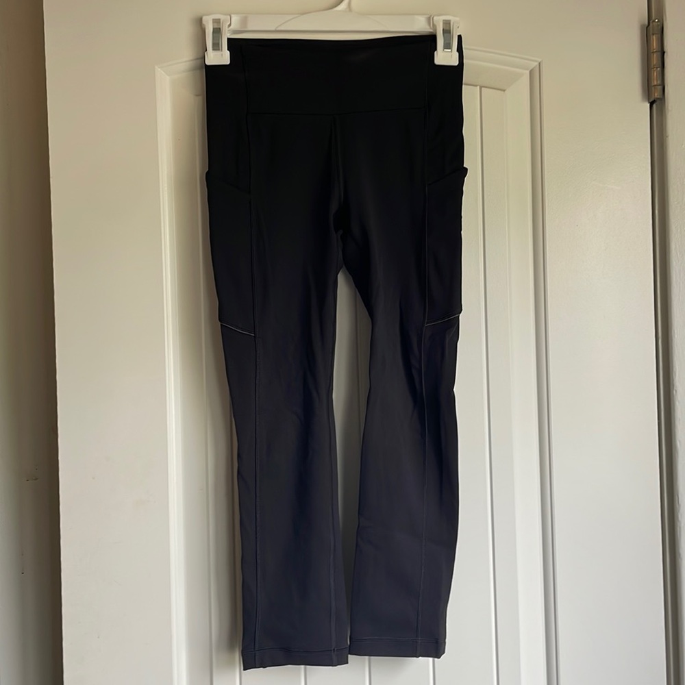 Lululemon Black legging SZ 2 NWOT